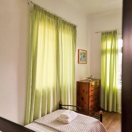 Belfry House Apartment *